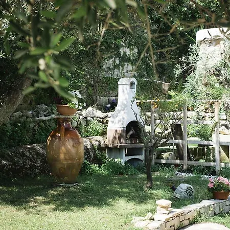 Luxury Villa Crilugi Bed & Breakfast